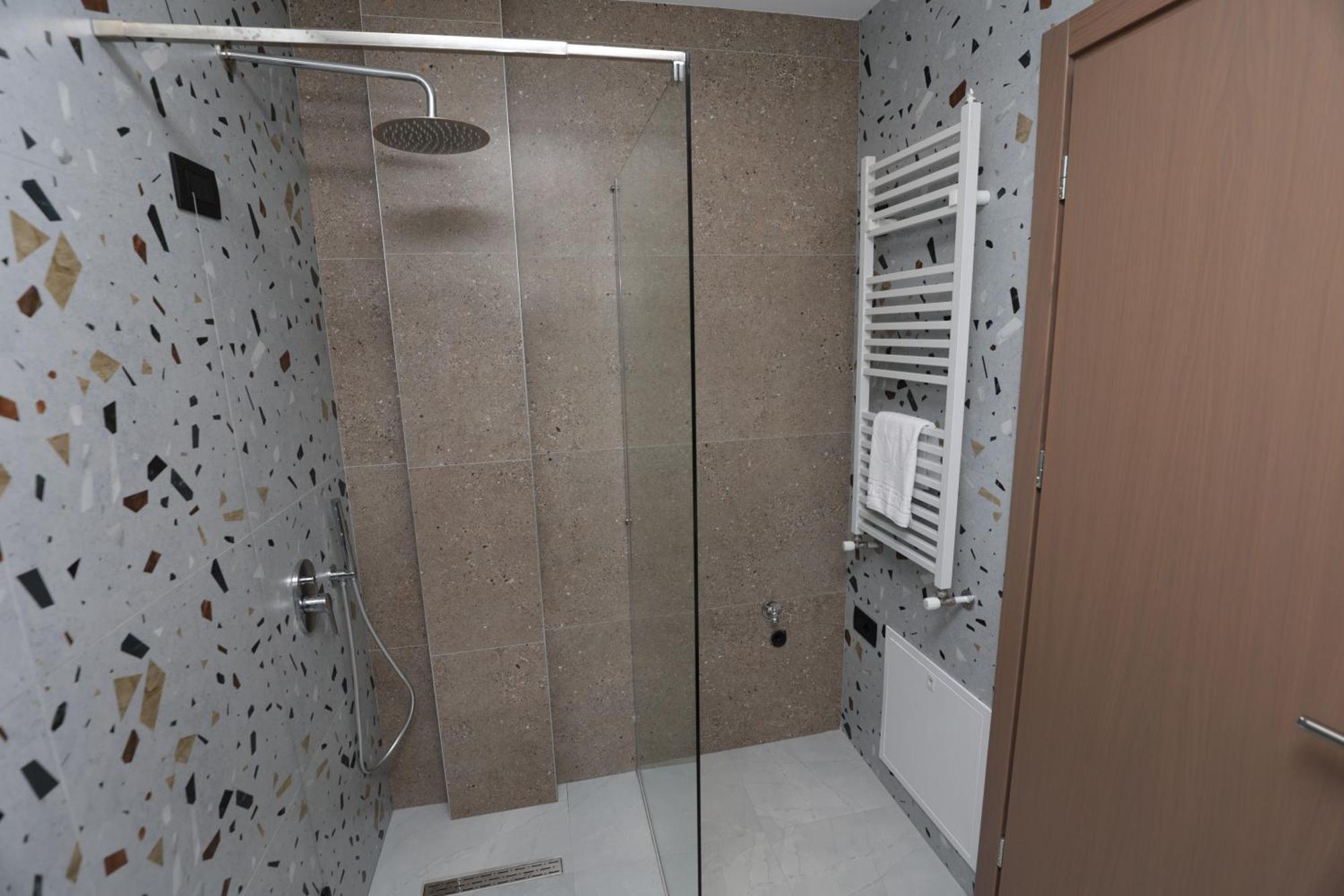 Residence Inn טיראנה מראה חיצוני תמונה